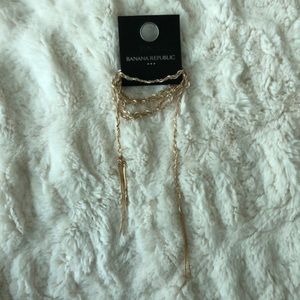 NWT Banana Republic White and Gold Necklace